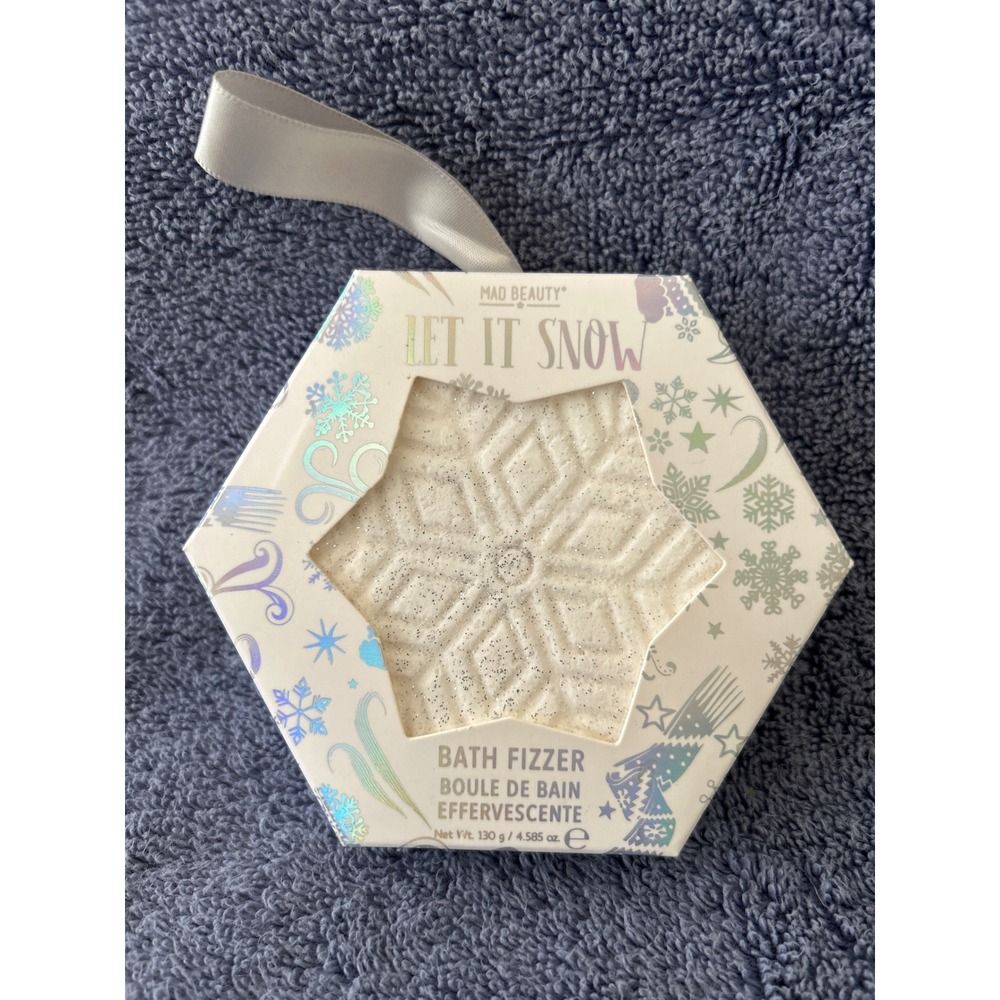 Mad Beauty Let It Snow Bath Fizzer Winter Pear Scent Ornament Gift